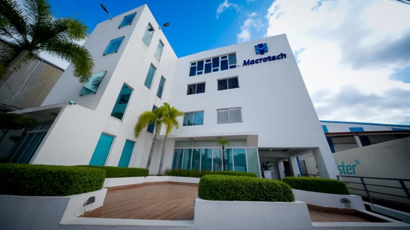 Macrotech cumple 29 años impulsando la innovación en el sector salud y la expansión regional