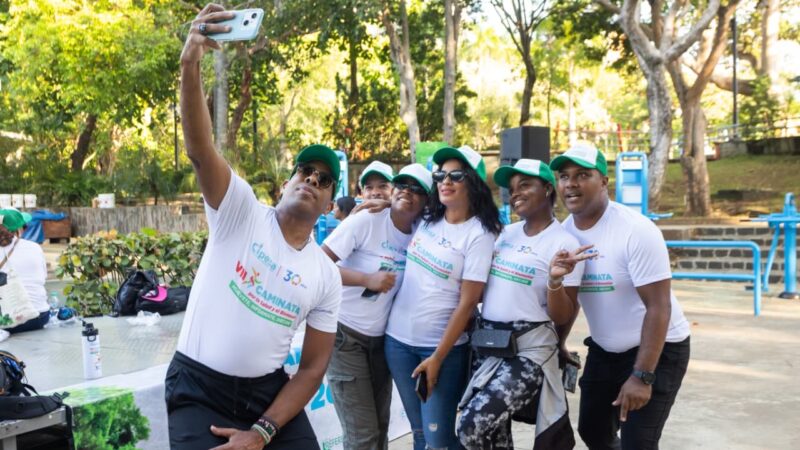 CIPESA moviliza al sector periodístico y sanitario por el bienestar de quienes informan sobre salud Cerca de cien periodistas, comunicadores, familiares e instituciones aliadas participaron en la VII Caminata-Zumbatón
