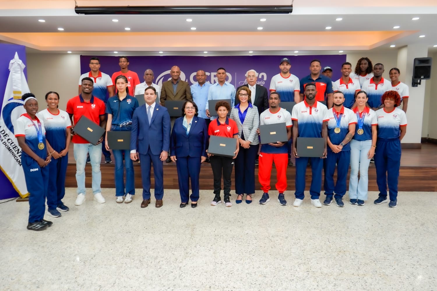 Cámara de Cuentas reconoce a atletas dominicanos medallistas por histórica actuación en Santo Domingo 2026