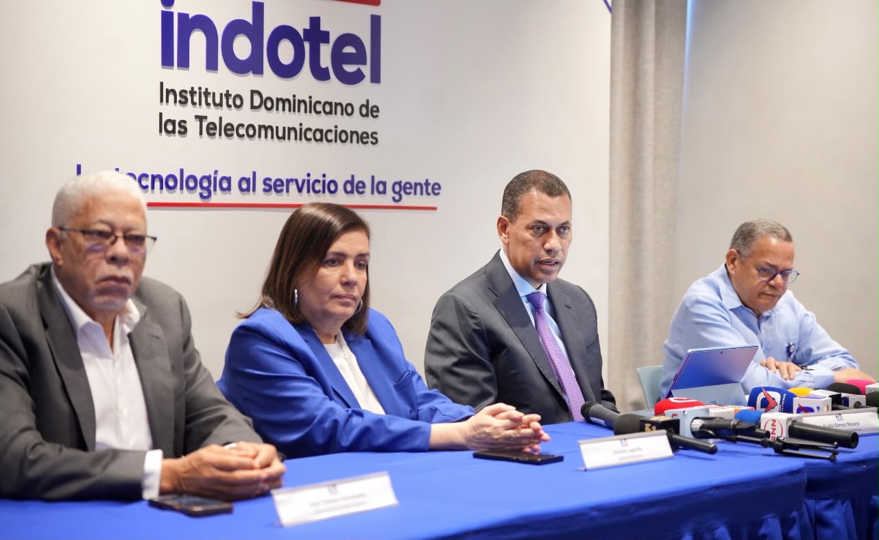 Indotel adjudica a Viettel y Claro Dominicana bloques