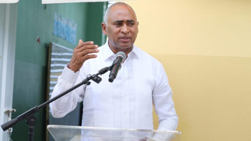 Periodista Amaurys Florenzán valora impulso del senador Julito Fulcar a la educación especial en la provincia Peravia