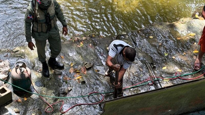 Medio Ambiente desmantela represa ilegal en el río Yabija