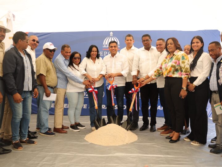 Ministro Kelvin Cruz inicia construcción de siete multiusos en la Región Sur con inversión de 200 millones de pesos