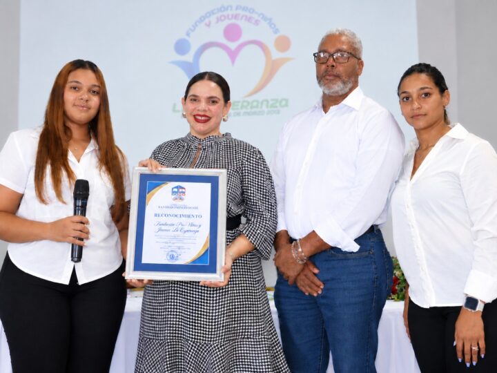 Fundación Pro-Niños y Jóvenes La Esperanza gradúa a más de 114 jóvenes en la segunda edición de sus “Talleres de Verano”