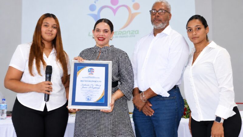 Fundación Pro-Niños y Jóvenes La Esperanza gradúa a más de 114 jóvenes en la segunda edición de sus “Talleres de Verano”