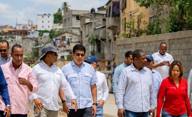 Diputados SDO destacan avance en saneamiento cañadas ejecuta la CAASD en ese municipio