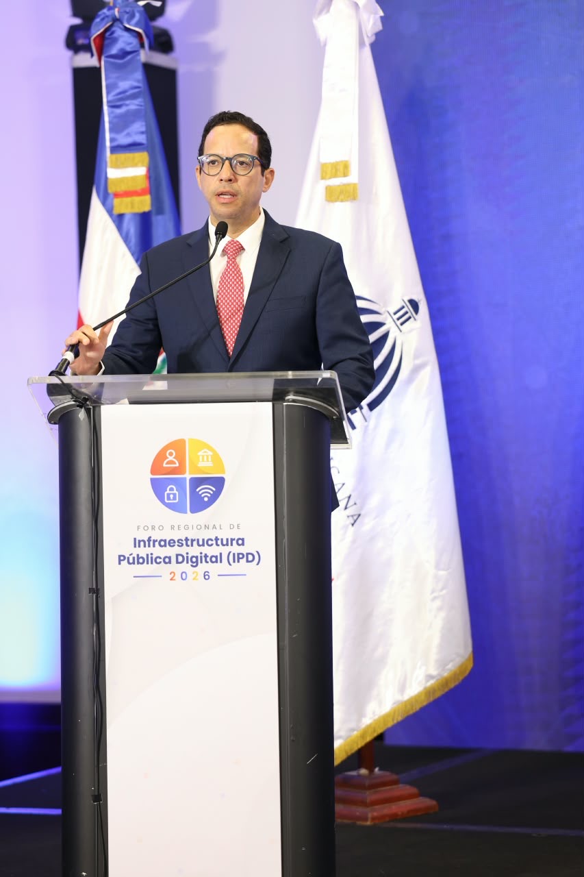 Ministro Freund afirma infraestructuras públicas digitales son el puente de la transformación del Estado