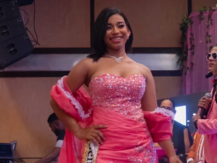 Yonely Rivera conquista la corona de Miss Rosario Dajabón 2026