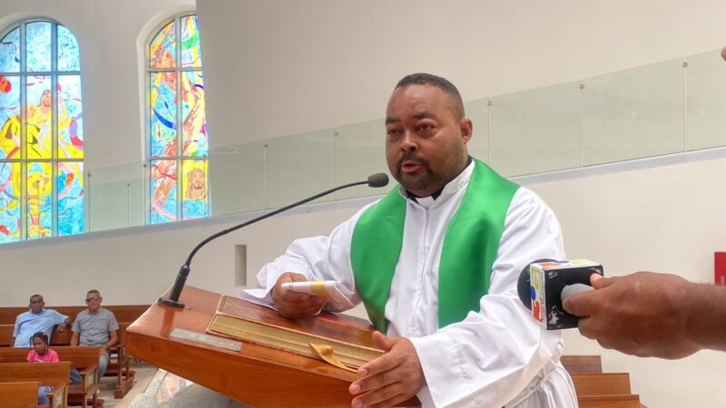 Fenatrano y rutas afiliadas entregan un millón de pesos para reparar y modernizar campanario de Iglesia San Juan Bautista de Bayaguana, Monte Plata