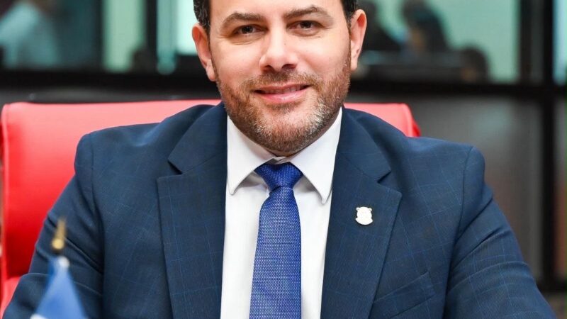 Senador Aneudy Ortiz deposita proyecto de ley para regular la seguridad de los juegos mecánicos y atracciones de diversión en República Dominicana