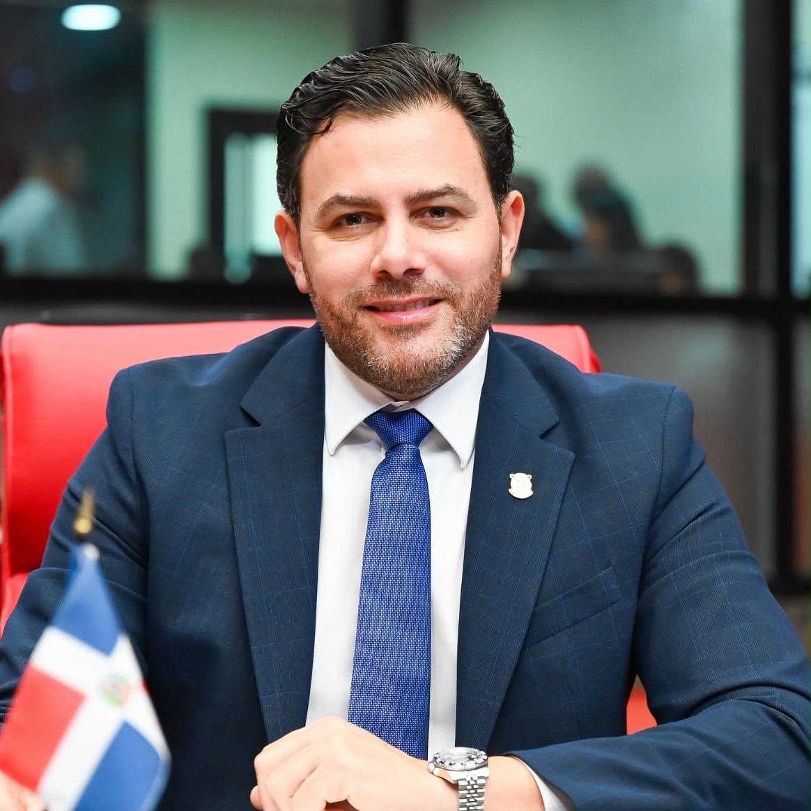 Senador Aneudy Ortiz deposita proyecto de ley para regular la seguridad de los juegos mecánicos y atracciones de diversión en República Dominicana