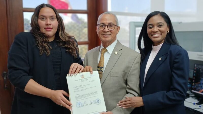 Diputado Pedro Martínez (Alianza País) y diputada Carolin Mercedes de la Cruz (PRM) depositan proyecto de ley para crear la Plataforma Pública de Participación Ciudadana y Municipal Virtua