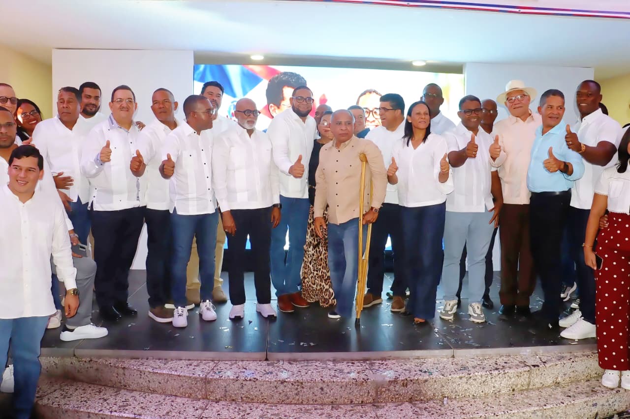 Proyecto de David Collado avanza en la provincia Santa Cruz de El Seibo; se juramenta Leo Francis Zorrilla Ramos*