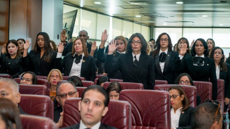 Pleno de la SCJ juramenta a magistrados ascendidos y destaca su compromiso ético y profesional